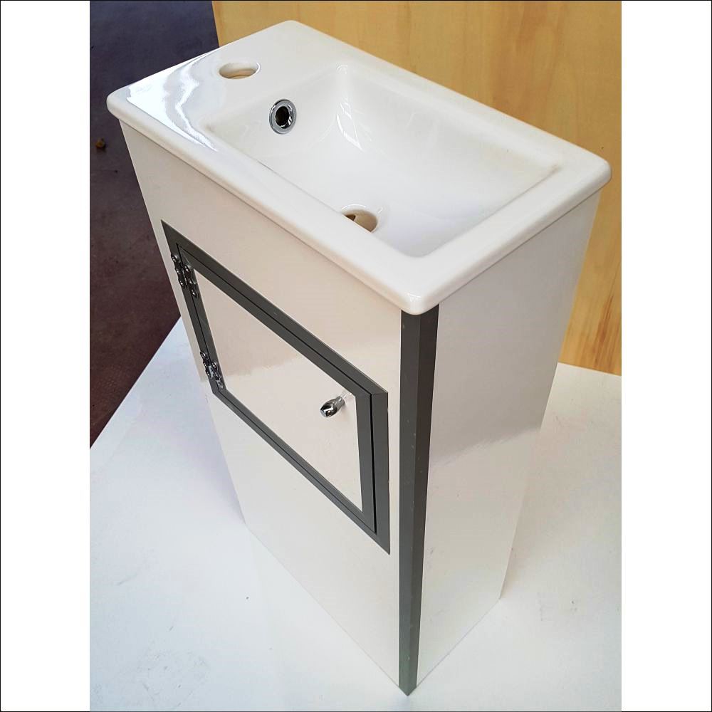 Karavan banyo lavabo